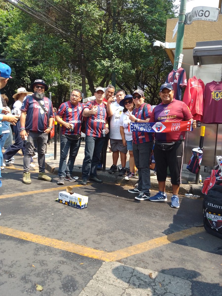 GarciaYogy's tweet photo. @HiSportsTV  #AtlanteEnHiSports 
Buena tarde,por favor pueden mandar saludos para el grupo de WhatsApp SIMPLEMENTE ATLANTE, allá en la CDMX y para la familia CHINO GÓMEZ desde Chilapa GUERRERO, apoyando al poderoso potro de hierro del ATLANTE. Gracias https://t.co/NFmVyA5upv