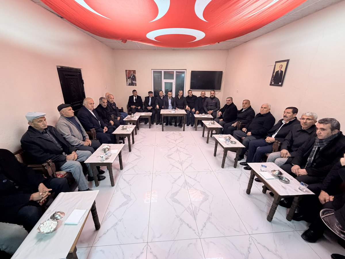 Cengizhantukenm's tweet photo. 📍BAYKAN

📍VEYSELKARANİ BELDESİ

Teşkilatımız ile birlikte Baykan ilçe başkanlığı binamızın açılışını gerçekleştirdik. Daha sonra ziyaret beldemizde belde başkanımız Rasim Akgün’ü işyerinde ziyaret ettik. Baykan ilçe başkanımız Mübarek Göktaş ve ilçe yönetim kurulu üyelerimize ALLAH’tan muvaffakiyetler diliyoruz.🇹🇷
@E_SemihYalcin