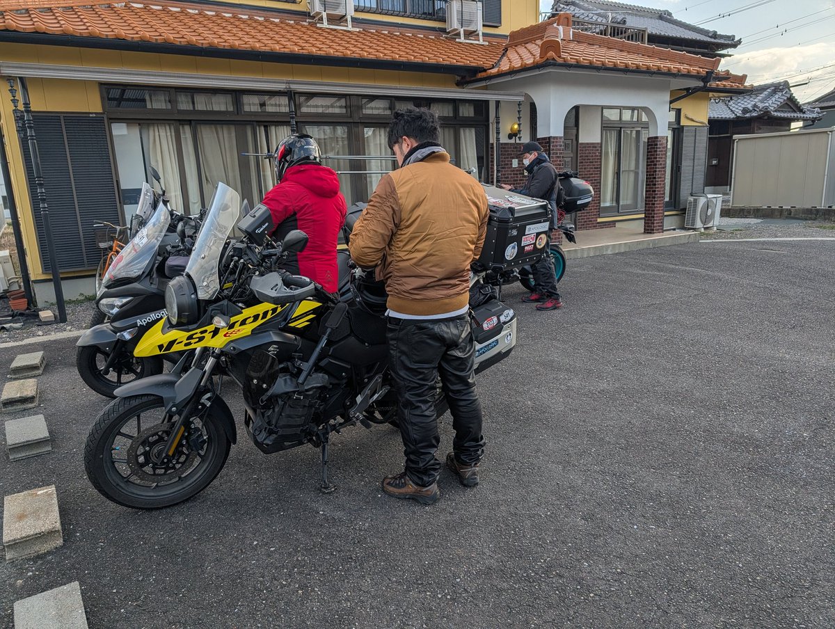 yangjie_yangjie's tweet photo. 東京方面に帰ります🏍️🛵🏍️🏍️
#HaneCafe
#HaneLog
#Apollogic
#PIGGS
#アポロ児ぶーちゃんズ https://t.co/hiFzRk7sho