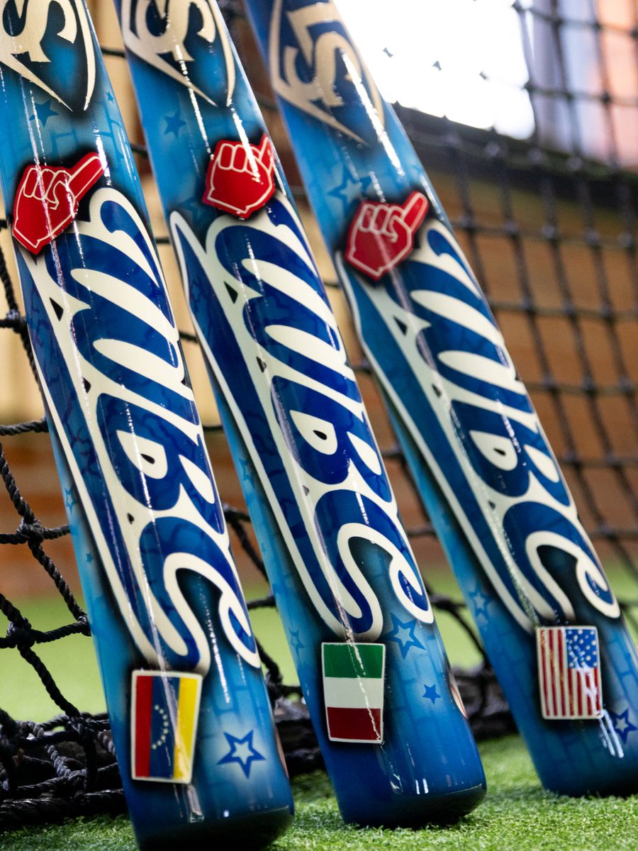 Louisville Slugger tweet media