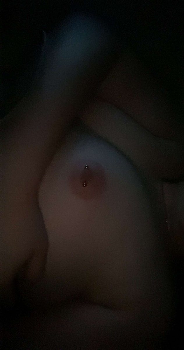 DLfriendlyy's tweet photo. Come suck em baby😩 https://t.co/FF8Ym4gq40