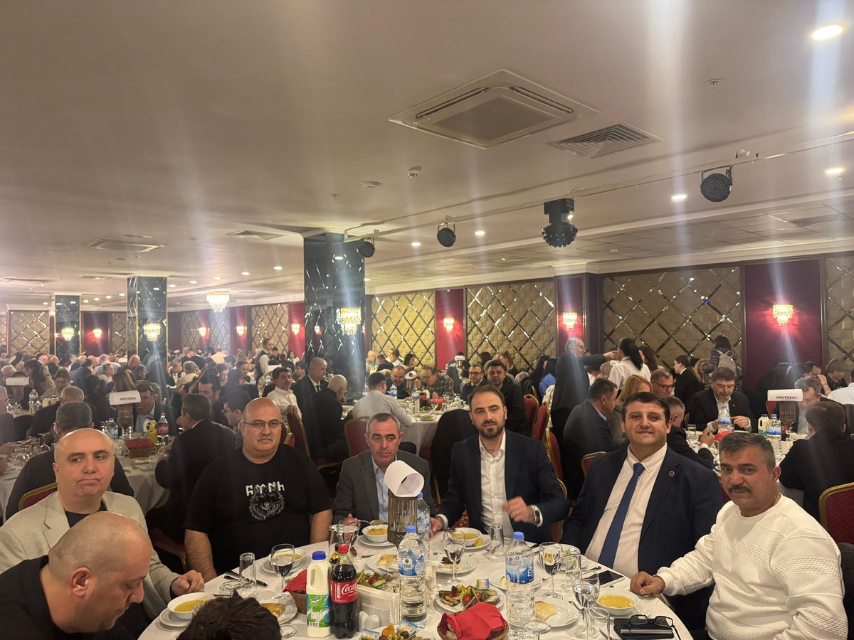 KksalKo13's tweet photo. MHP Gaziemir İlçe Başkanlığı Olarak;
AK Parti Gaziemir İlçe Başkanımız Sayın İsmail Yaşadı yla Beraber,
Hak ve Özgürlük Hareketi nin İftar
Programına Katılım Sağladık. İlçe Temsilcimiz Sayın  Mümin Öztürk  Olmak Üzere Emeği Geçen Herkese Teşekkürlerimizi Sunuyoruz.
MHP Gaziemir İlçe Başkanı Köksal Koç.
