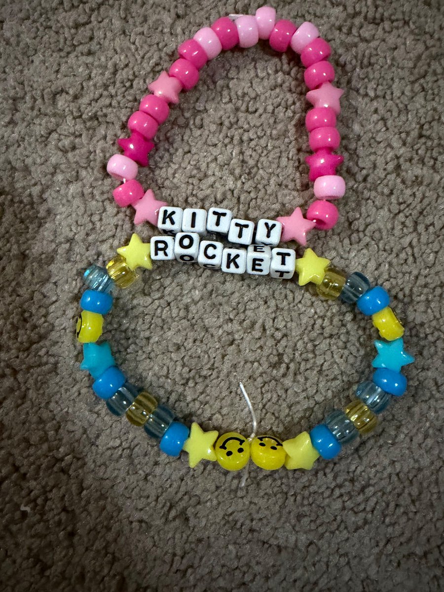 KittyKatz!⋆.ೃ࿔🍓*:・ tweet media