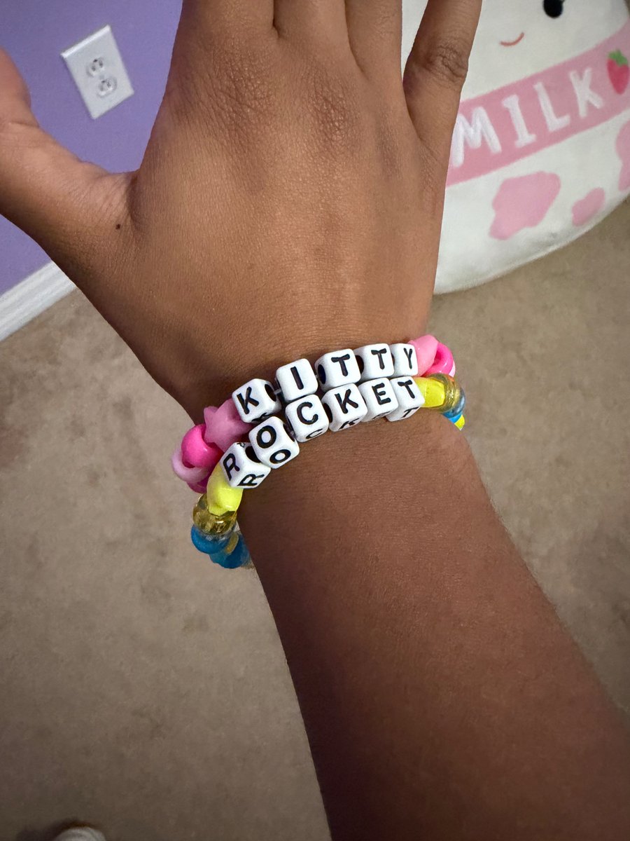 KittyKatz!⋆.ೃ࿔🍓*:・ tweet media