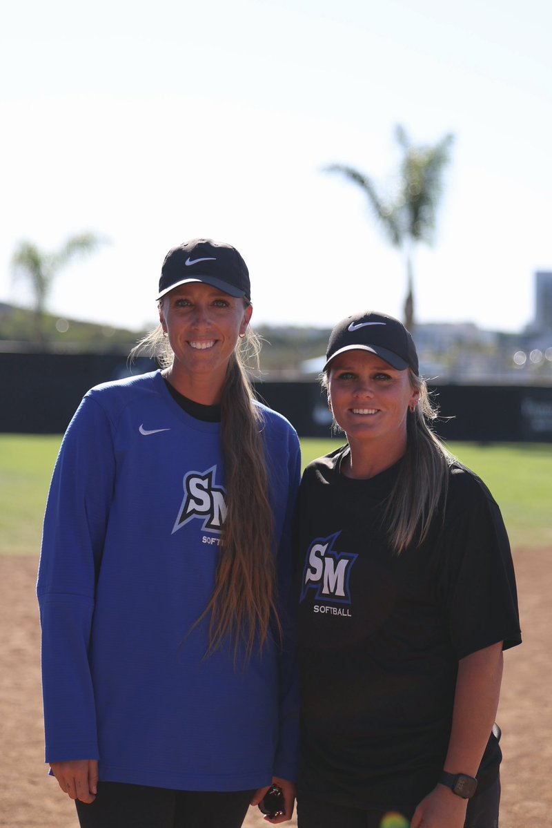 CSUSM Softball tweet media