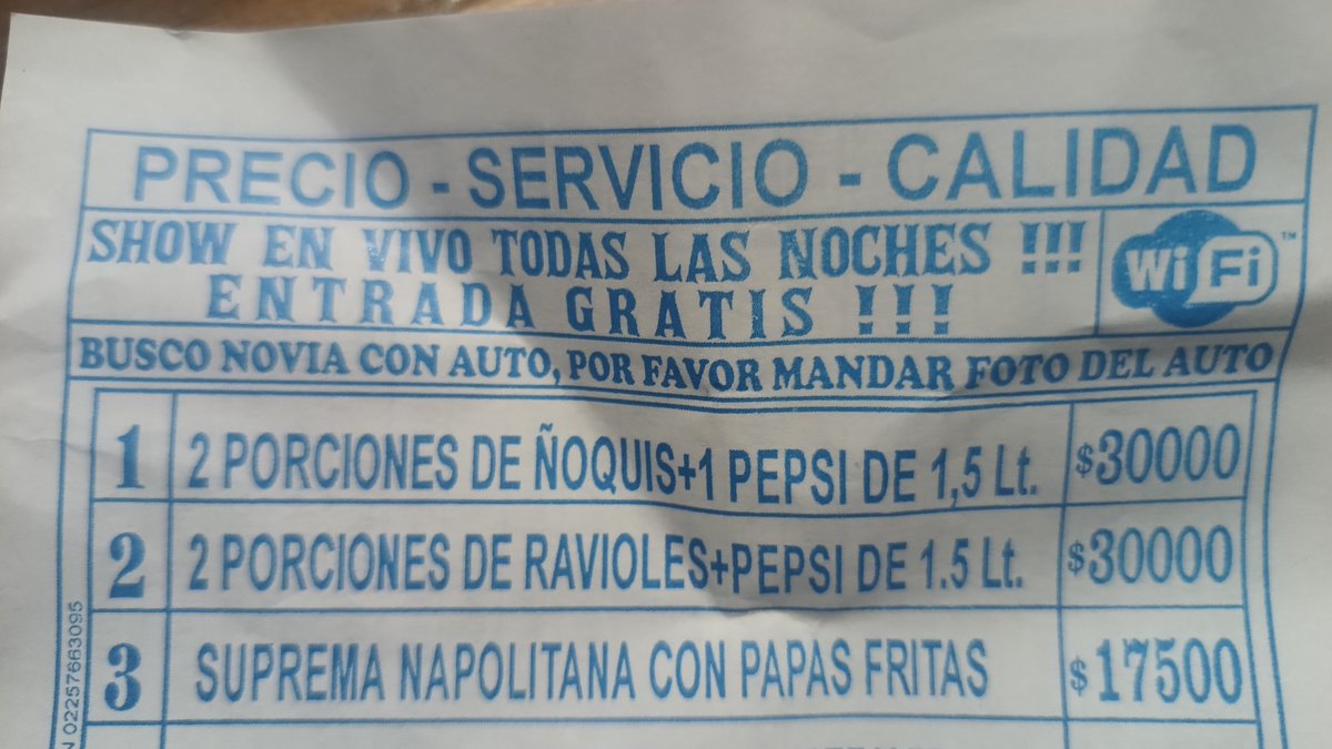 sofisch__'s tweet photo. pensé que me estaban dando un volante, no una obra de arte https://t.co/JXXn4QqK7K