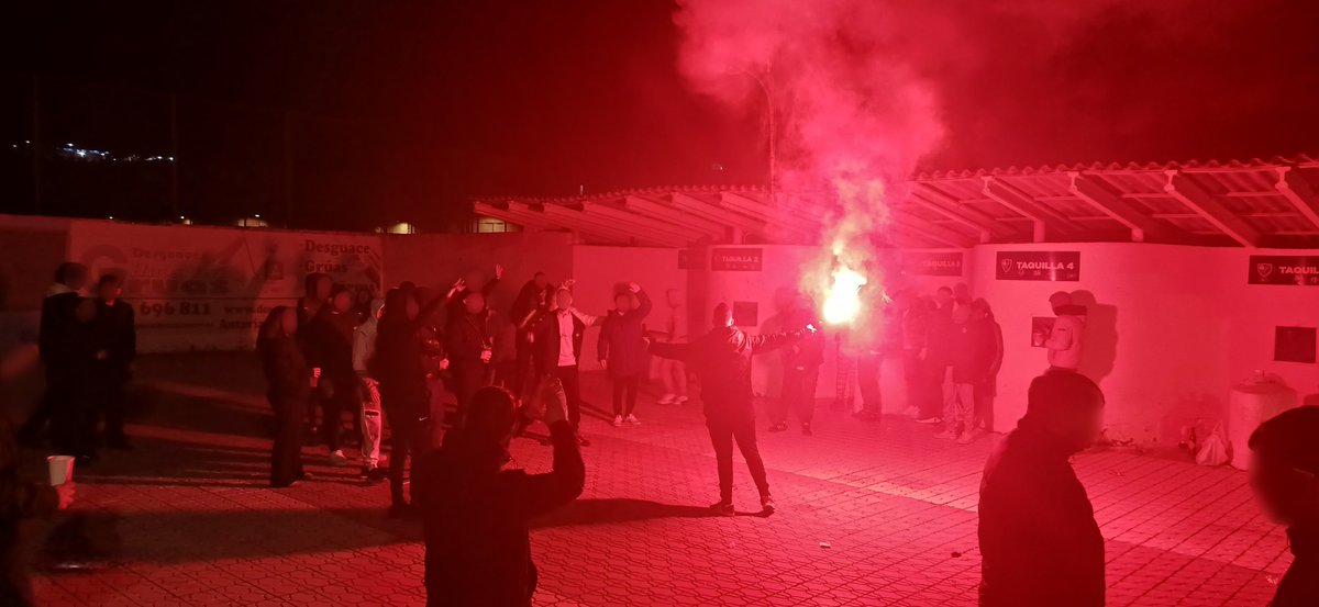 hoolsLnrs1909's tweet photo. Día de derbi  puta jaén 🔥 https://t.co/kwcBtm4xYy