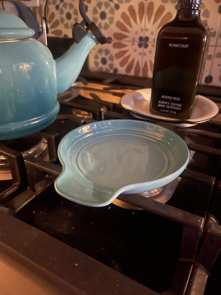 archerikm's tweet photo. Hey @CourteneyCox   I am in love with your home products. Been buying them for months for myself and my parents. Everyone should buy them! https://t.co/dUQrmYzu5E