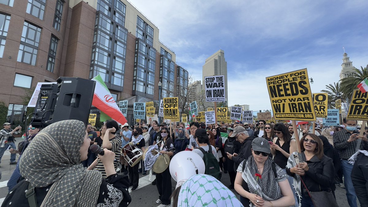 Hessamedia's tweet photo. Anti-war protest in San Francisco.
Stop the war now!
Shame on the US Imperialism.
#SFProtest https://t.co/a78y31TiRB