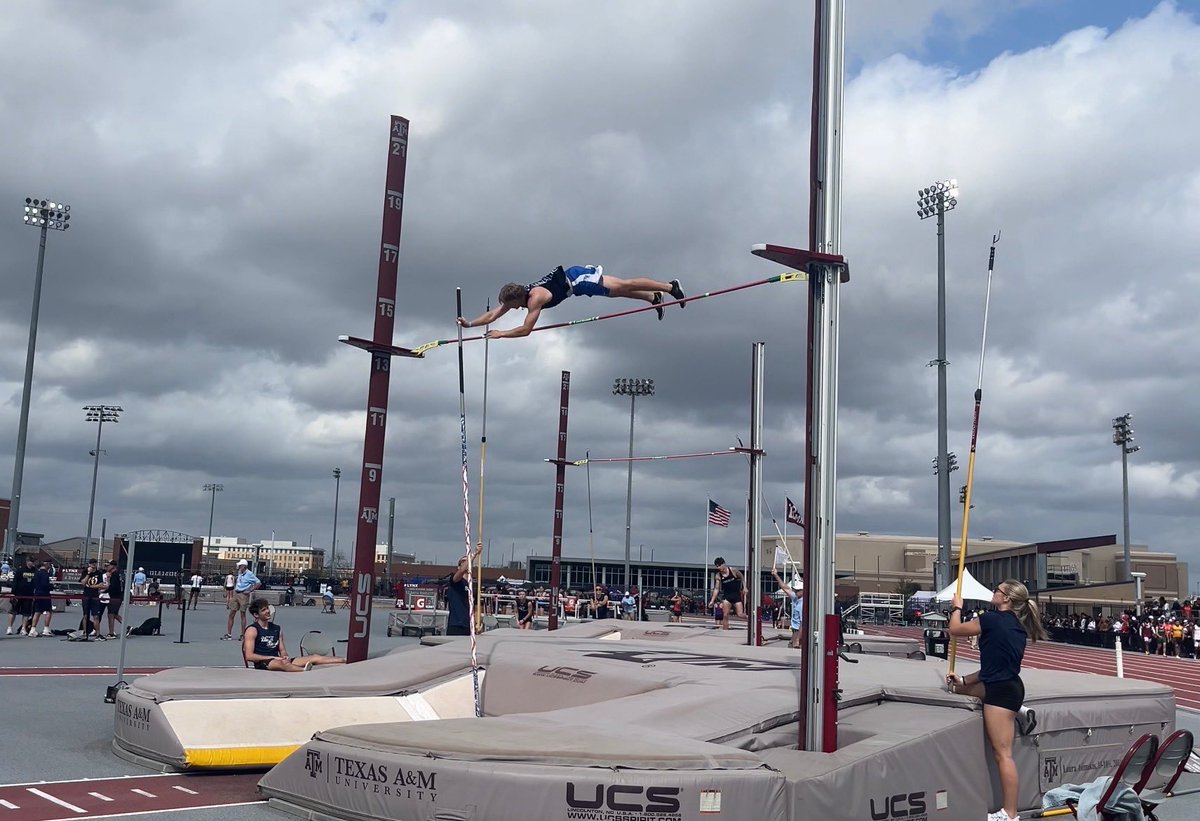 SunnyvaleTrack&Field tweet media