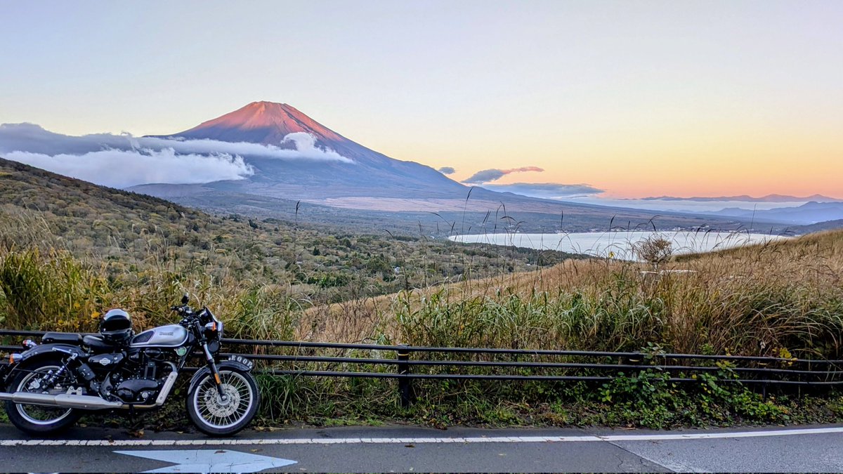 isaac_gaming_jp's tweet photo. #路肩に佇む一枚を貼る見た人もやる
#Benelli
#imperiale
#好きを愛せ https://t.co/MozOMLn6no