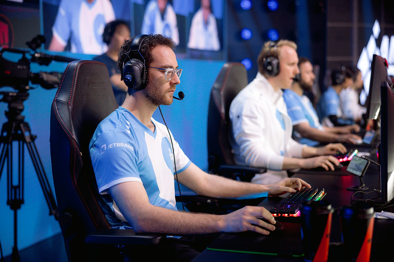 ShyKnock tweet media