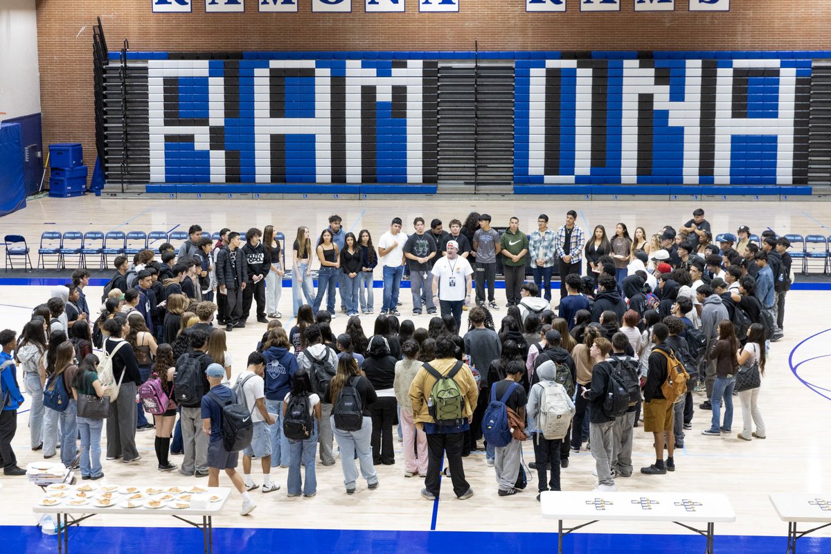 rj_mccauley's tweet photo. Over the last decade, thousands of students have heard the gospel and made decisions to follow Jesus at Ramona HS in Riverside, CA. This is what happens when students realize their school is their “mission field” and can make a difference for eternity. ❤️🔥 #RevivalGeneration https://t.co/7pw6JOOSiy