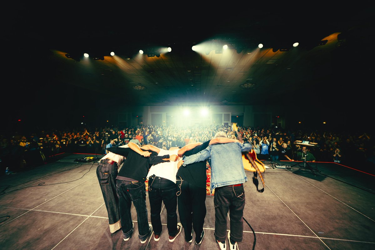 Switchfoot tweet media