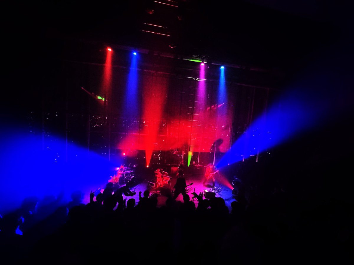 ไธญ้้
ไน THE SPELLBOUND BOOMBOOMSATELLITES tweet media