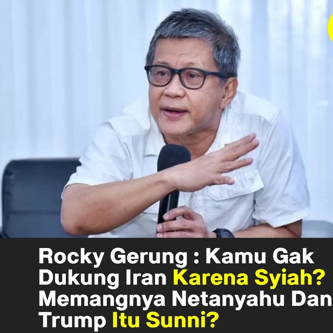 DoankWarto's tweet photo. Benar juga pernyataan Rocky Gerung !!
Indonesia tidak dukung Iran karena mayoritas umat Islam beraliran Sunni.

Seharusnya Indonesia menempatkan diri disisi kemanusiaan bukan agama. https://t.co/w3pMMssWcM