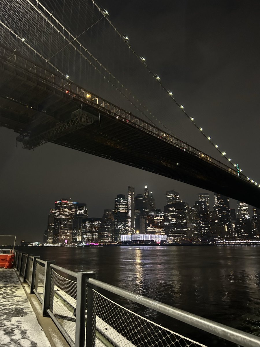 felipemesab's tweet photo. Hi New York 🌃 https://t.co/0mi1LwMkt0