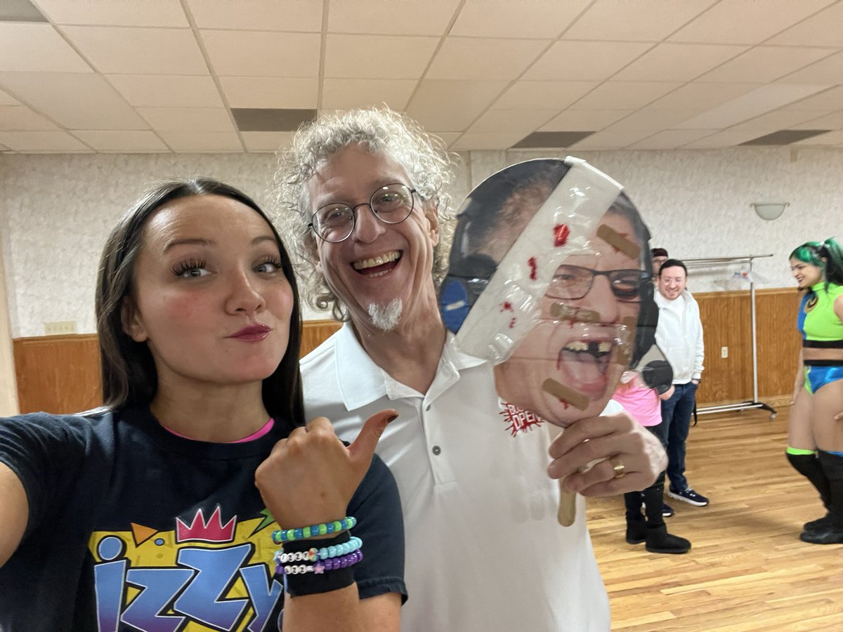 MongrovianMike tweet media