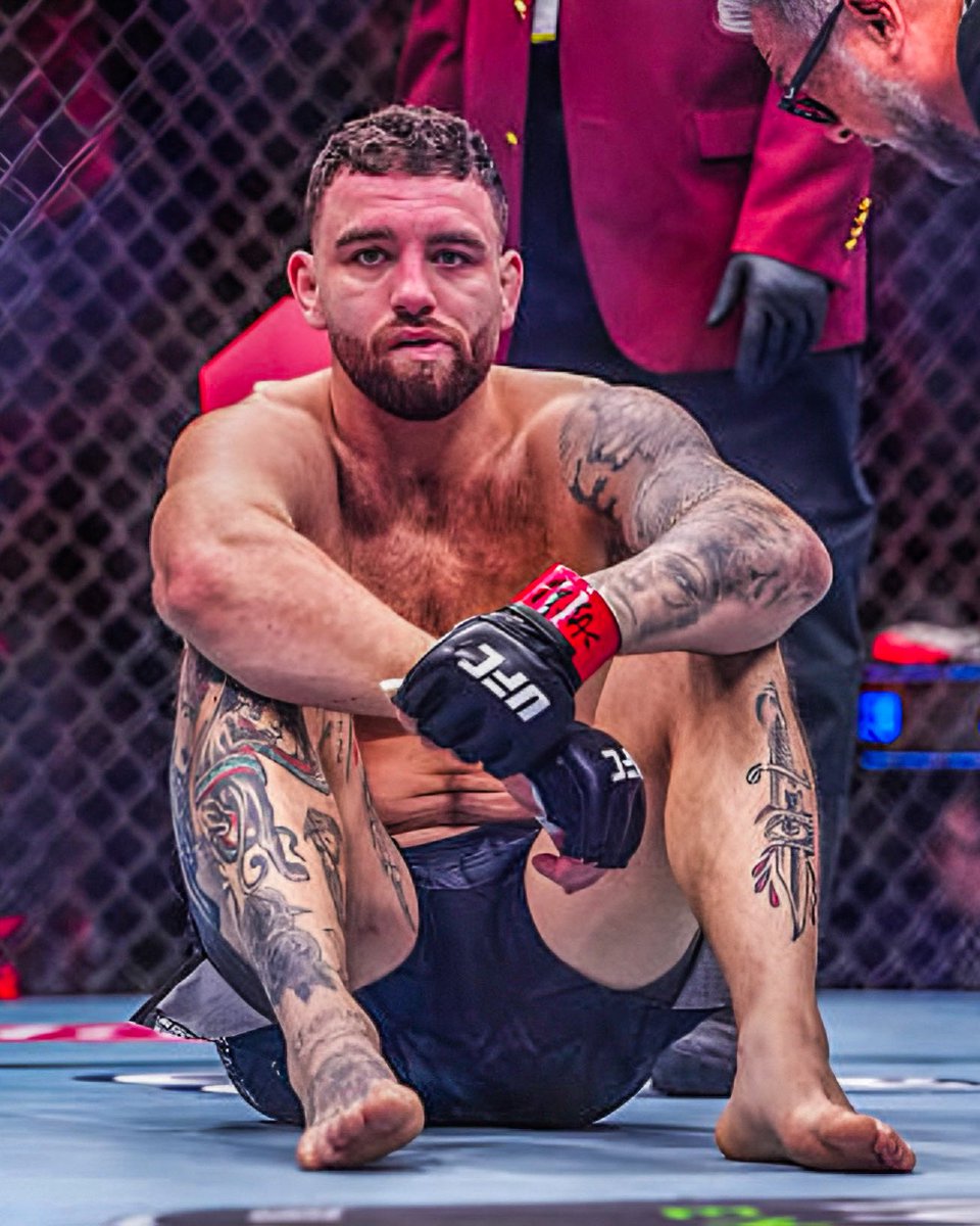 Violent_Rounds's tweet image. Rodolfo Bellato has just stopped Luke Fernandez in round 1!

Undefeated no more!!

#ufc326