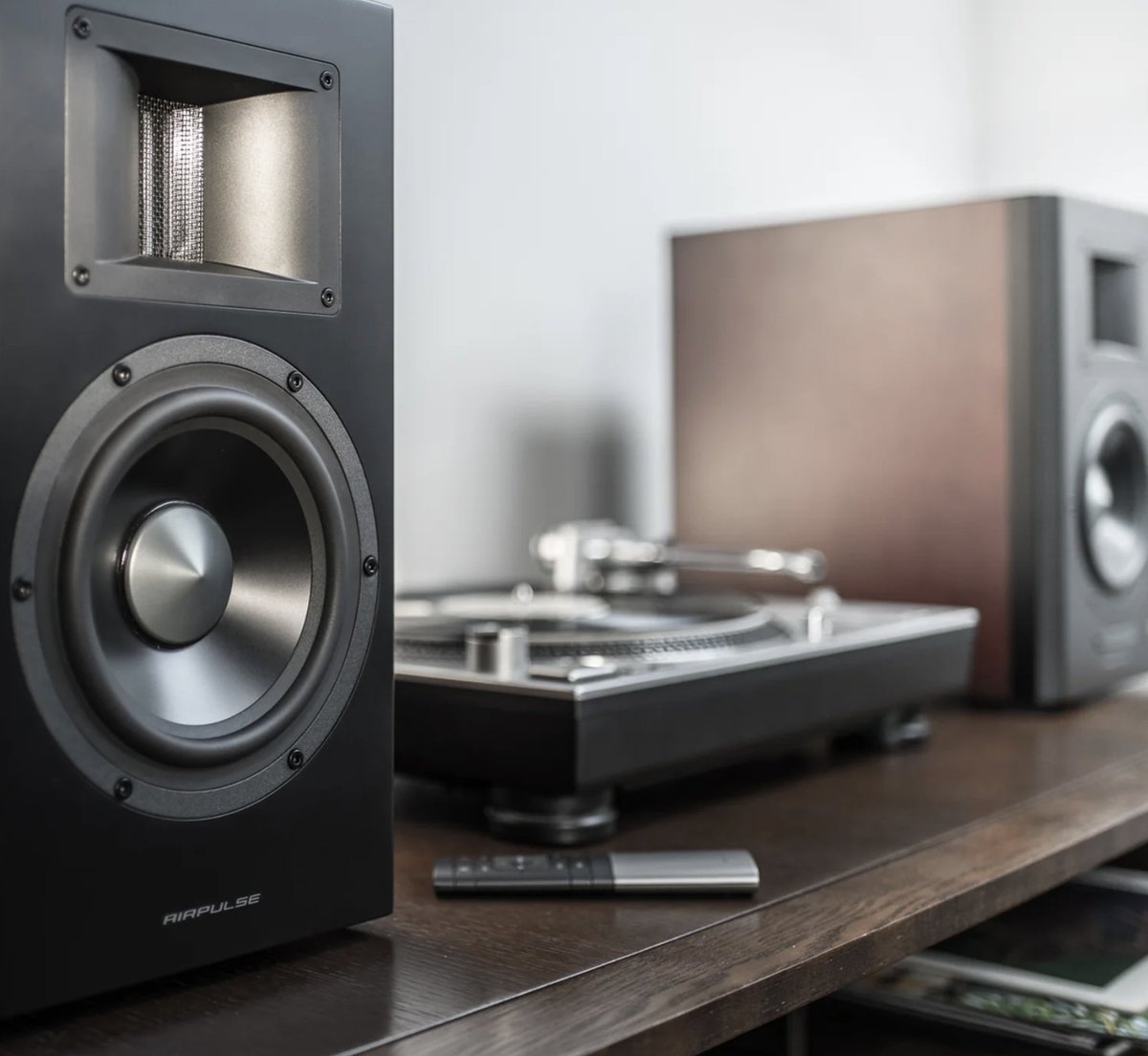 Emily Reviews tweet media