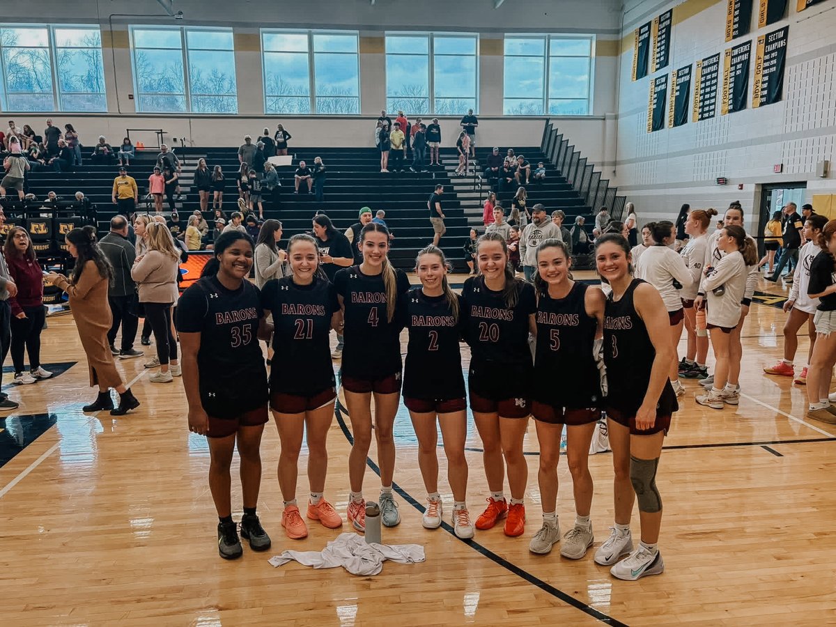 MCLadyBaronsBB's tweet image. These seven were special today! 🍀

Their confidence in themselves and in each other showed on the court. They played together, trusted one another, and competed every possession for 32 minutes.

So proud of this group. ON TO THE SWEET 16! #KEEPKNOCKING 🏀