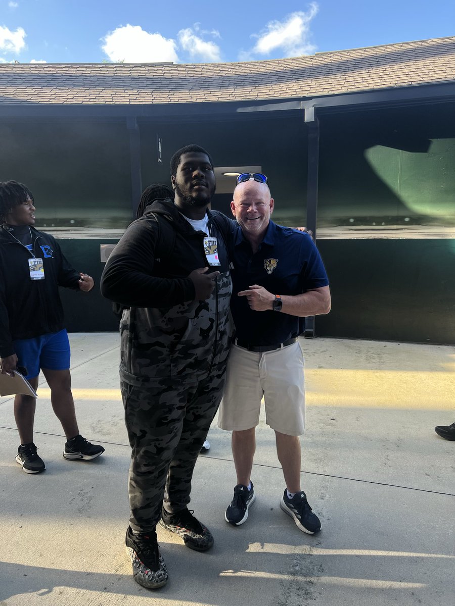 Clayton Smith tweet media