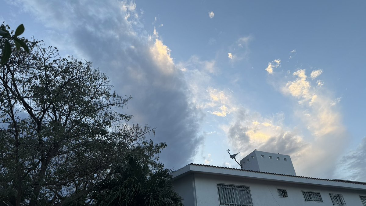ignacio_gsa's tweet photo. What’s more beautiful than nature? https://t.co/Qw0scL6geJ
