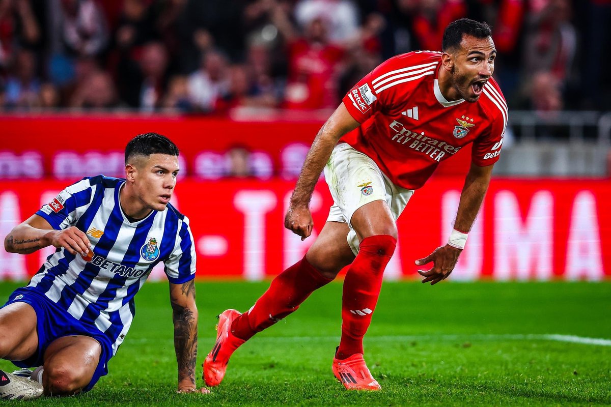 neresdagoat's tweet photo. DIA DE SPORT LISBOA E BENFICA!

HONREM O MANTO SAGRADO E JOGUEM À BENFICA, SEM MEDO! ❤️🦅 https://t.co/T1qYVuzNJl