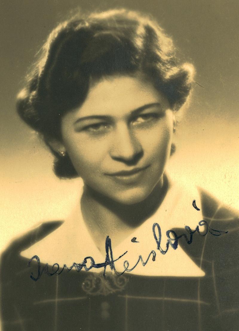8 March 1919 | Czech Jewish woman, Irena Meislová, was born in Ústí nad Labem.

She was deported to #Auschwitz from #Theresienstadt ghetto on 26 January 1943. She did not survive.
---

The history of deportations of Jews from the Theresienstadt ghetto to Auschwitz: