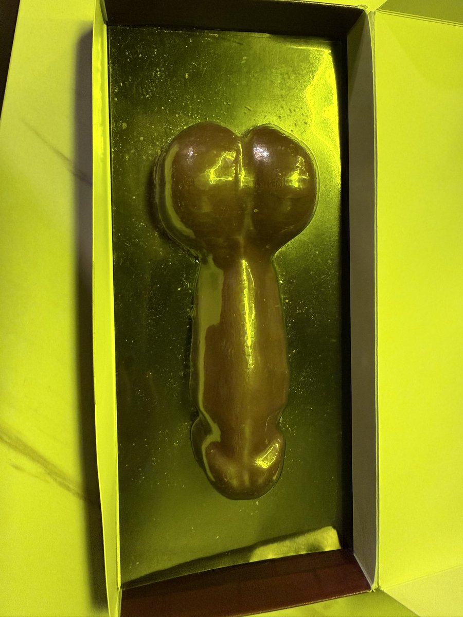 想看演唱会的库洛米 tweet media