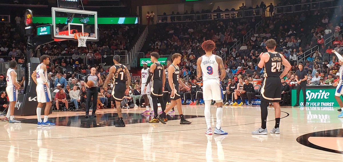 MyCareerManager's tweet photo. True to #Atl Go #Hawks https://t.co/LgNF5cK9lg