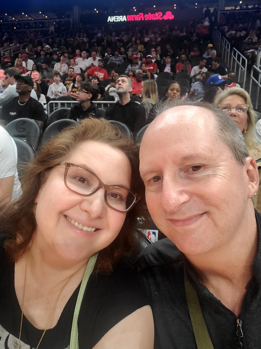 MyCareerManager's tweet photo. GO #Hawks @StateFarm arena https://t.co/509cUaieBZ