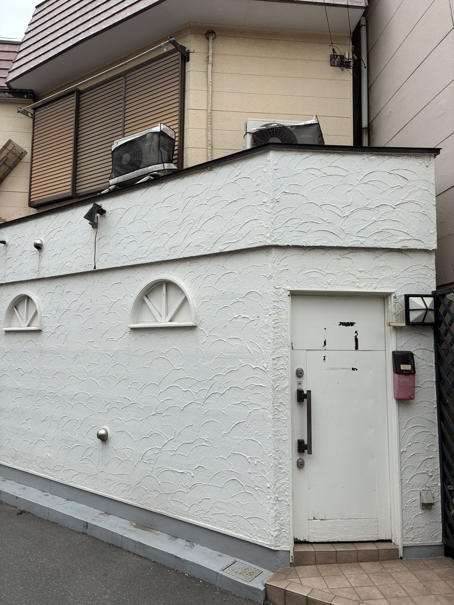 No6997's tweet photo. 5年間ありがとうございました。長いようであっという間の時間。

関わってくださったみなさまに心より感謝いたします。

今のところ予定しているライブ営業としては本日が最後。

毎度のことながら、ごはんは勝手に出します笑

心よりお待ちしてます🤗 https://t.co/C6m8g3xrLy