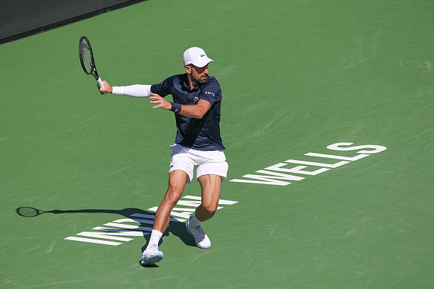 christophclarey's tweet image. Good finish from Novak #Djokovic in his return to the desert after a halting start: 4-6 6-1 6-2 over Kamil Majchrzak

Djokovic a 5-time champ here but it's been a while. Has not won 2 matches in a row here since 2017, which is a little hard to believe

#getty #tennis #atp