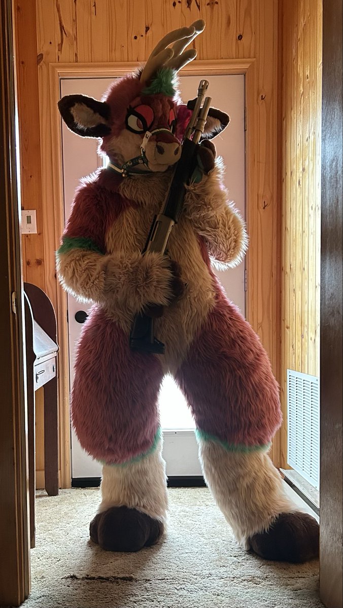 Reeddeerboy's tweet photo. A Buck loaded with buck wana join~?🦌💕#FursuitFriday https://t.co/xeAjiQzcKE