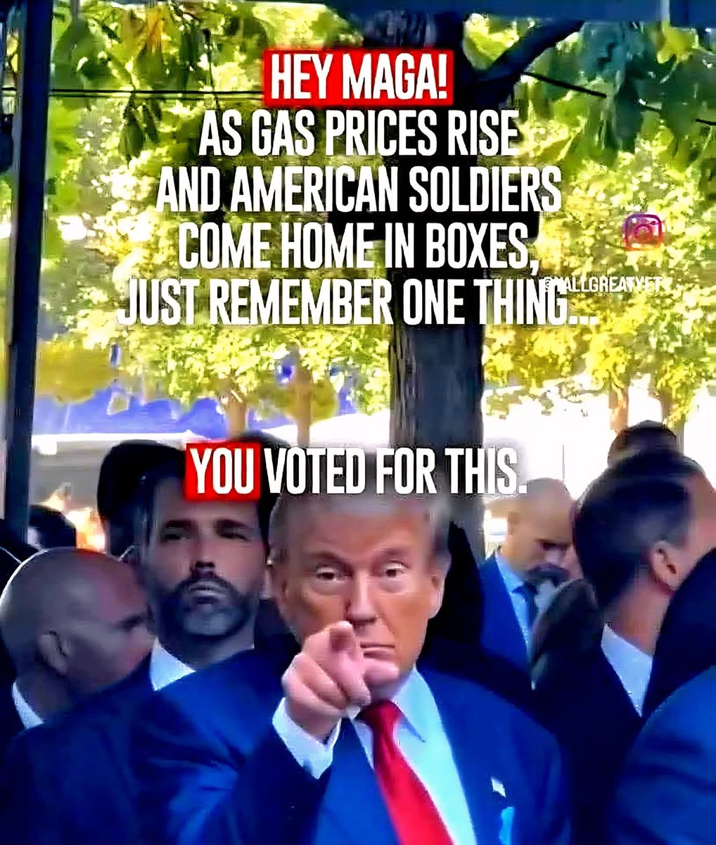 King Trump tweet media