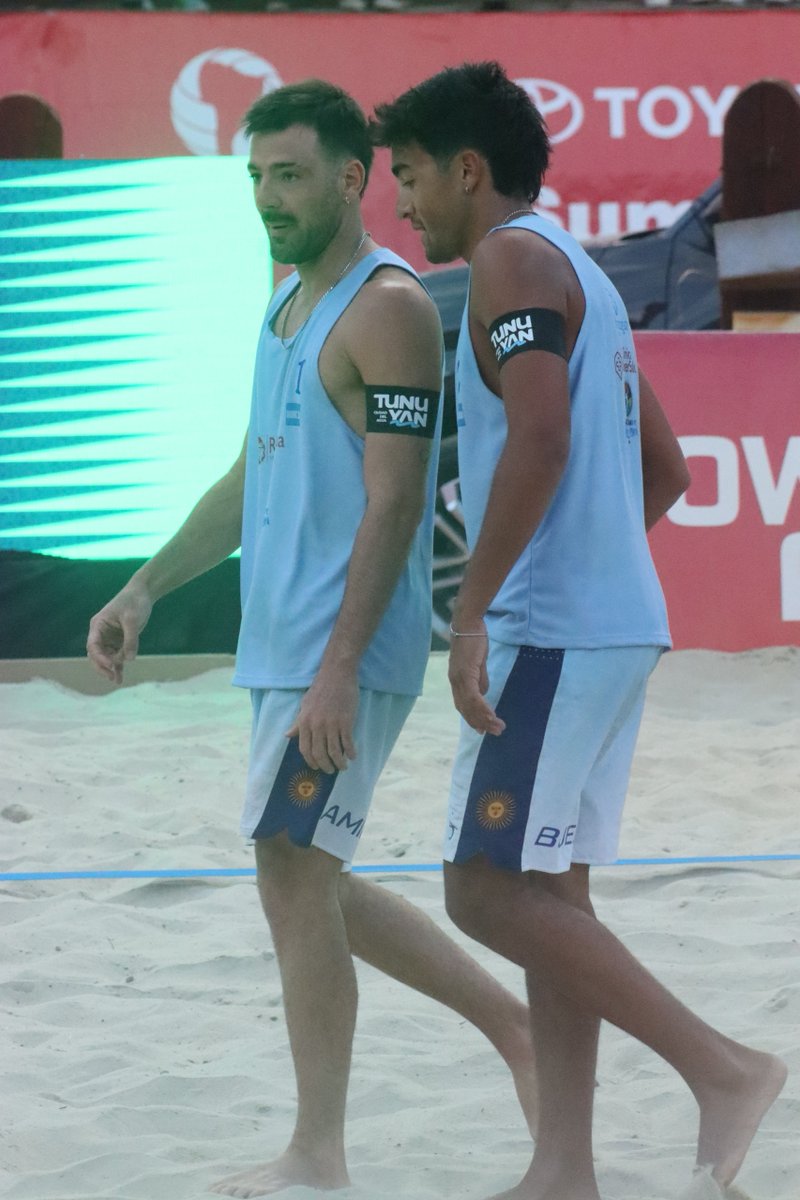 Voley_FeVA's tweet photo. #CAVP 🏐🏖️ Michel Tosi/Churin y Amieva/Bueno no pudieron en los cuartos de final

En Rancagua, Michel Tosi/Churin cayeron ante las brasileñas Barbara/Teresa, y Amieva/Bueno contra los locales Grimalt/Grimalt.

Abdala/Ghigliazza y Lombardo/Osatinsky perideron en la Ronda de 12. https://t.co/vNmjiBo0A1