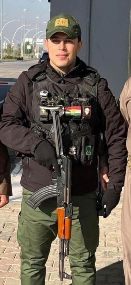 SenaShafik's tweet photo. Navê wî  'Welat' bû https://t.co/6MZOckjzQ6