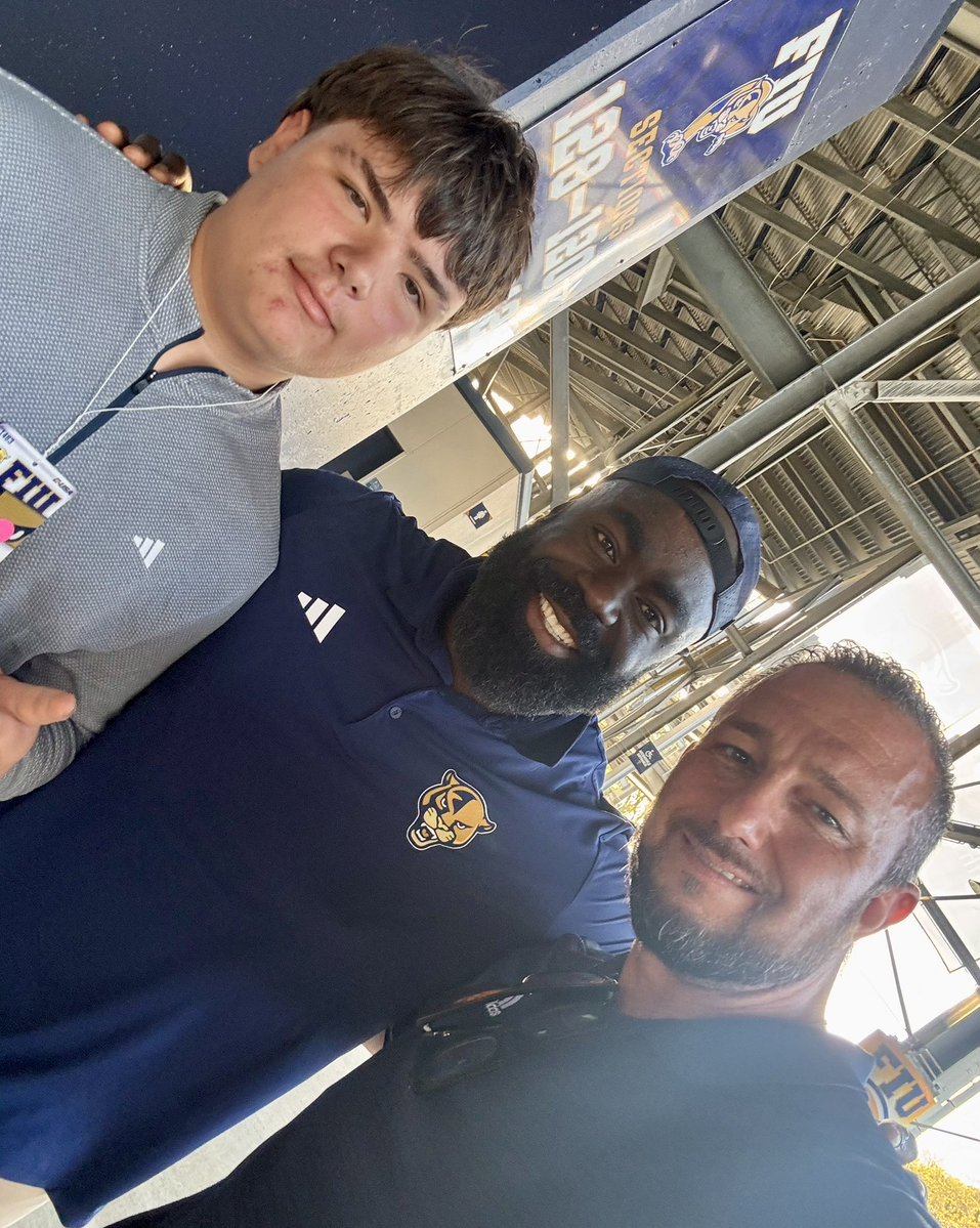 Brody Burkett tweet media