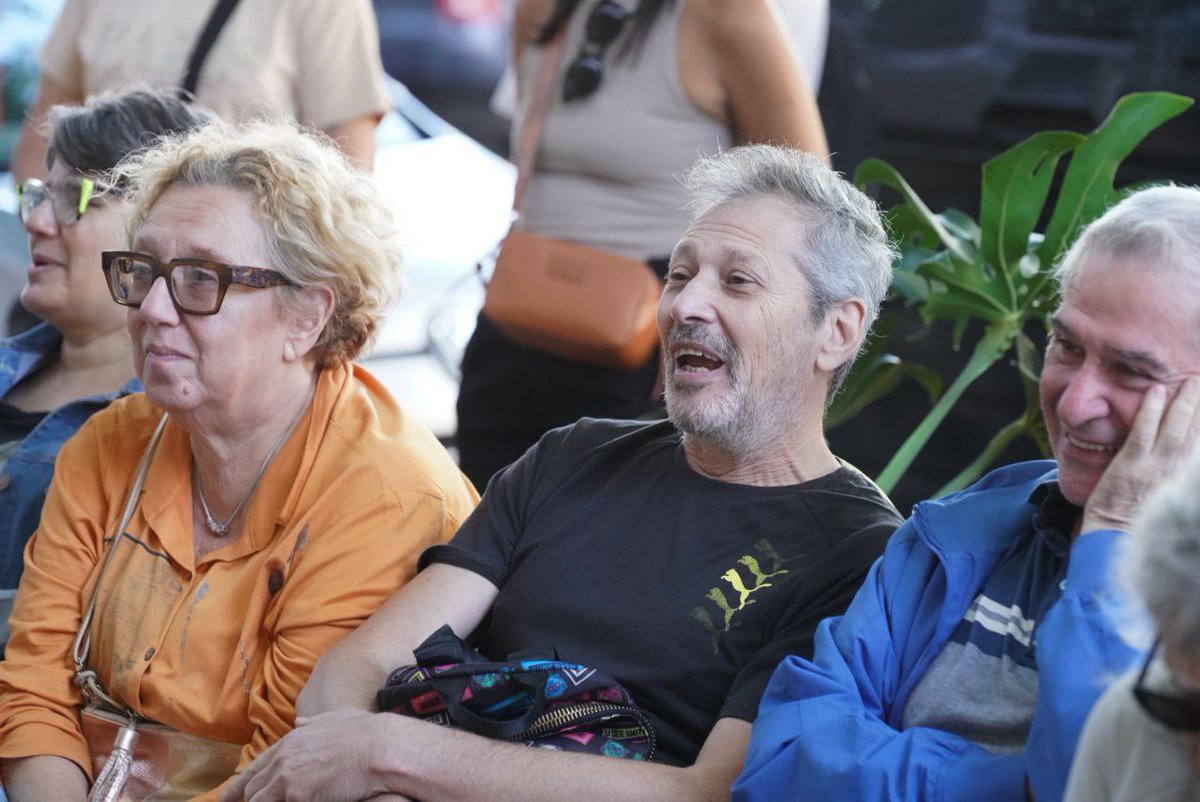 DESARMANDO LAS ZONCERAS DE LA FLEXIBILIZACIÓN LABORAL
Charla debate con las compañeras y compañeros de La Cámpora Villa Ortúzar.

La flexibilización laboral siempre se presentó como una solución para crear empleo. Se decía que era para facilitar la contratación y generar nuevos