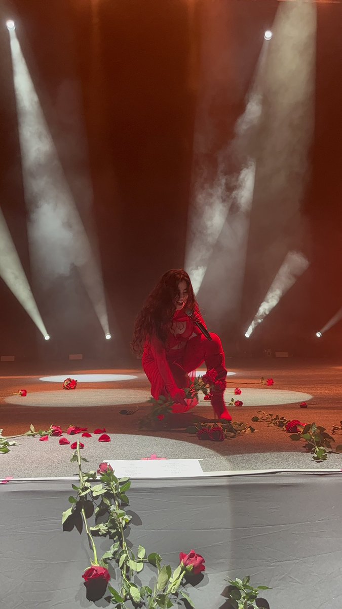 Lauren Jauregui Perú tweet media