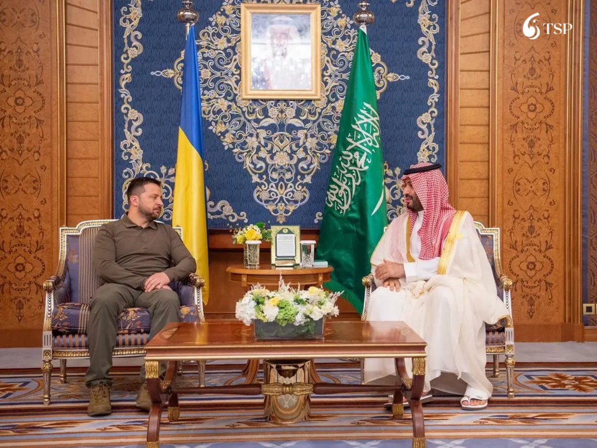 زيلينسكي يدين الاعتداءات الإيرانية ويؤكد تضامن أوكرانيا مع السعودية