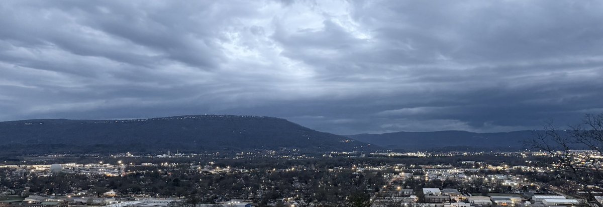 StormTrack9Dave's tweet image. Saturday 6:40pmET (3/7)
Just before the showers and storms roll in! #Chattanooga @natwxdesk