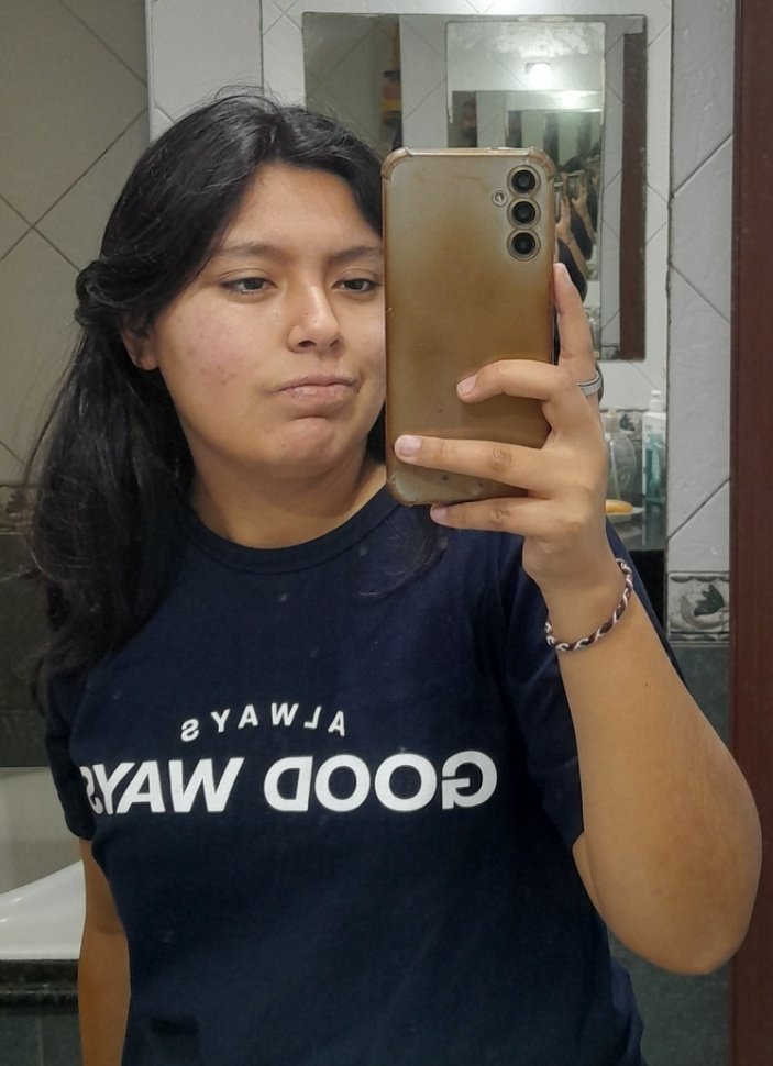 HOLIS, soy Fio (20 🇦🇷) y sigo a las chicas desde el predebut!! No tengo Bias porque las amo a todas por igual y mi canción fav es Hacer Historia, aunque tmb es Rage Crimen,ADN y Los Dos (🏳️‍🌈). Soy nueva en el fandom porque en esta cuenta faneo todos mis favs!
#INTEGRACIONK4OTICA
