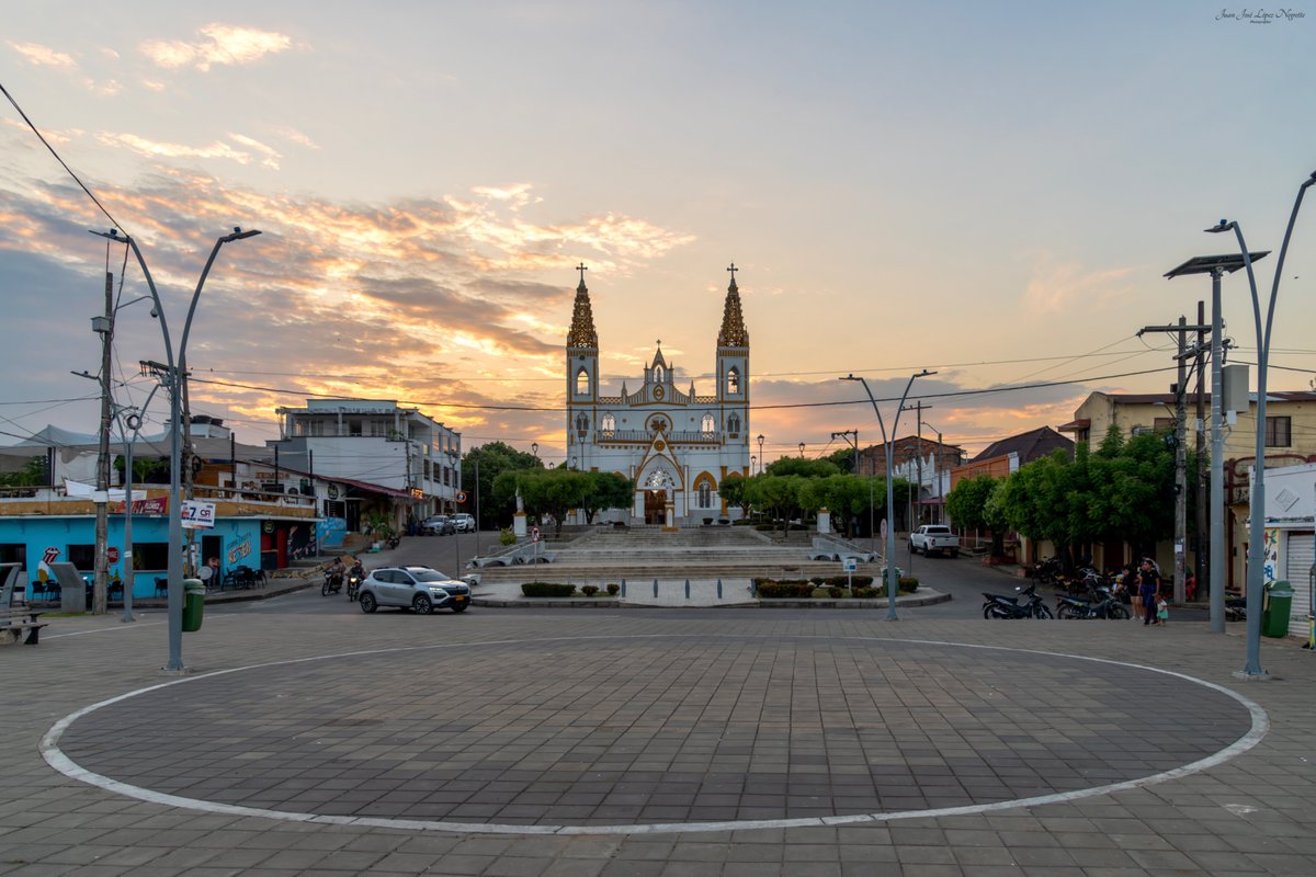 JJLN0468's tweet photo. Bienvenido a #Ayapel, de los #PueblosAnfibios de #Colombia.
#CulturaAnfibia #Mojana #photo #photography #photographer #nikon https://t.co/WAYDbPXQBW