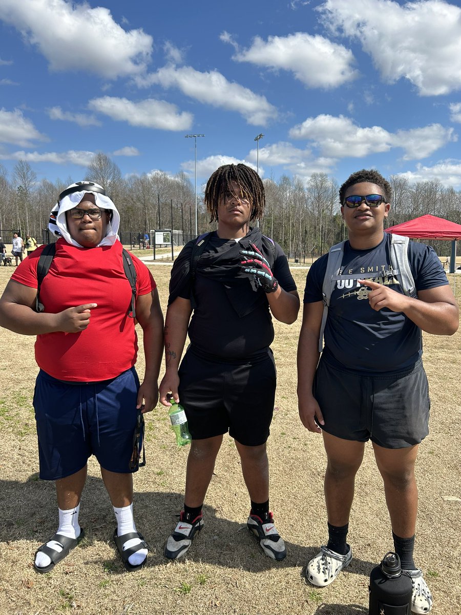 Kenneth Capel McIver 6,1 285 tweet media