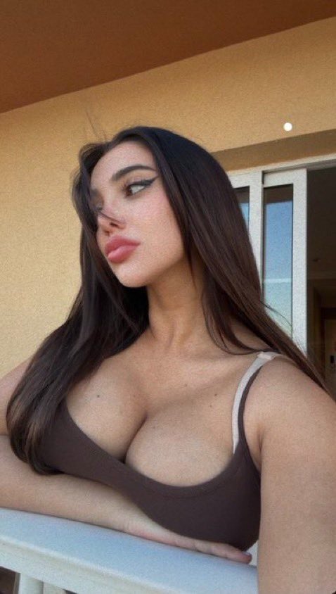 Reine Juliaaa tweet media