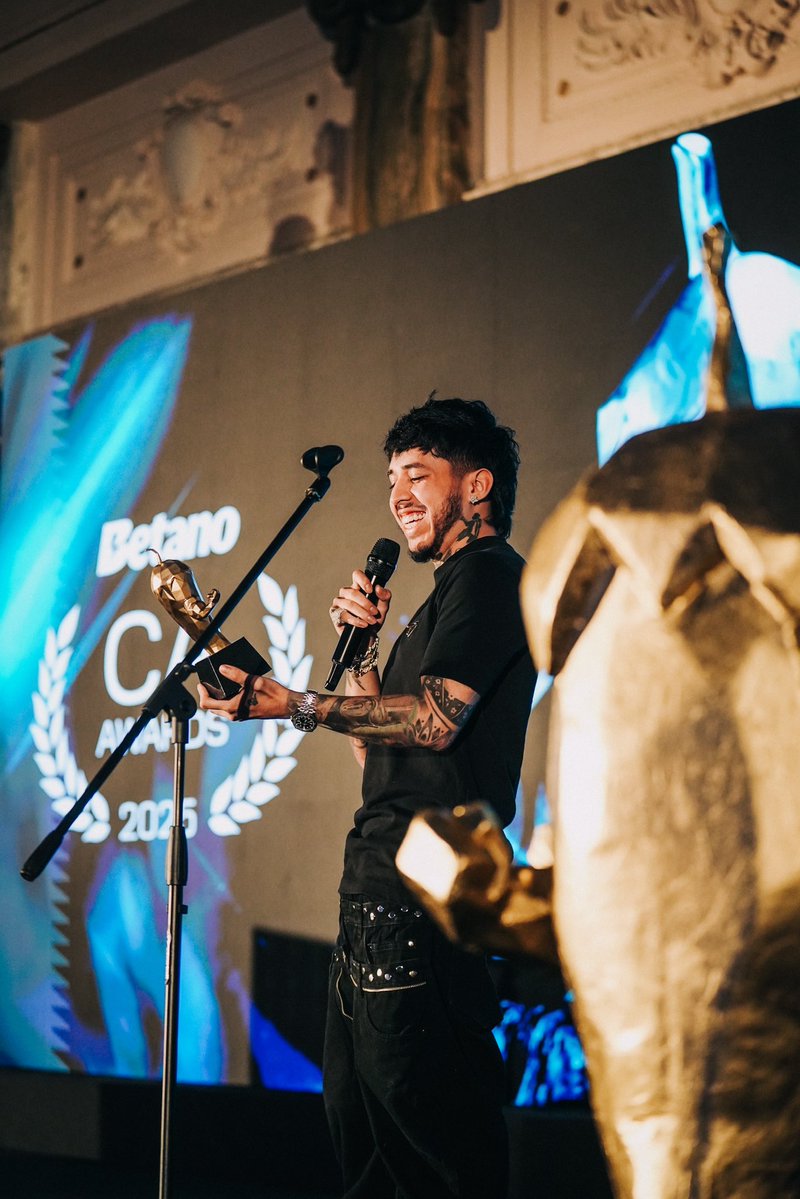 Coscu Army Awards 🏅 tweet media