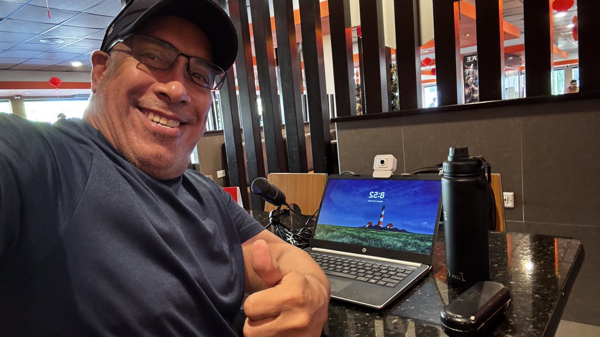 iancarlosventas's tweet image. Seguimos “DOCTORANDO ANDO” hoy VIRTUALMENTE con un Doctor desde Peru 🇵🇪, vamos con todo y como dice la juega Polo, “EDUCATE LO MÁS QUÉ PUEDAS” #drventas #doctorando #ando 🇵🇦🥇👨‍🎓💡🎬🛜💪🎤🥼🎓