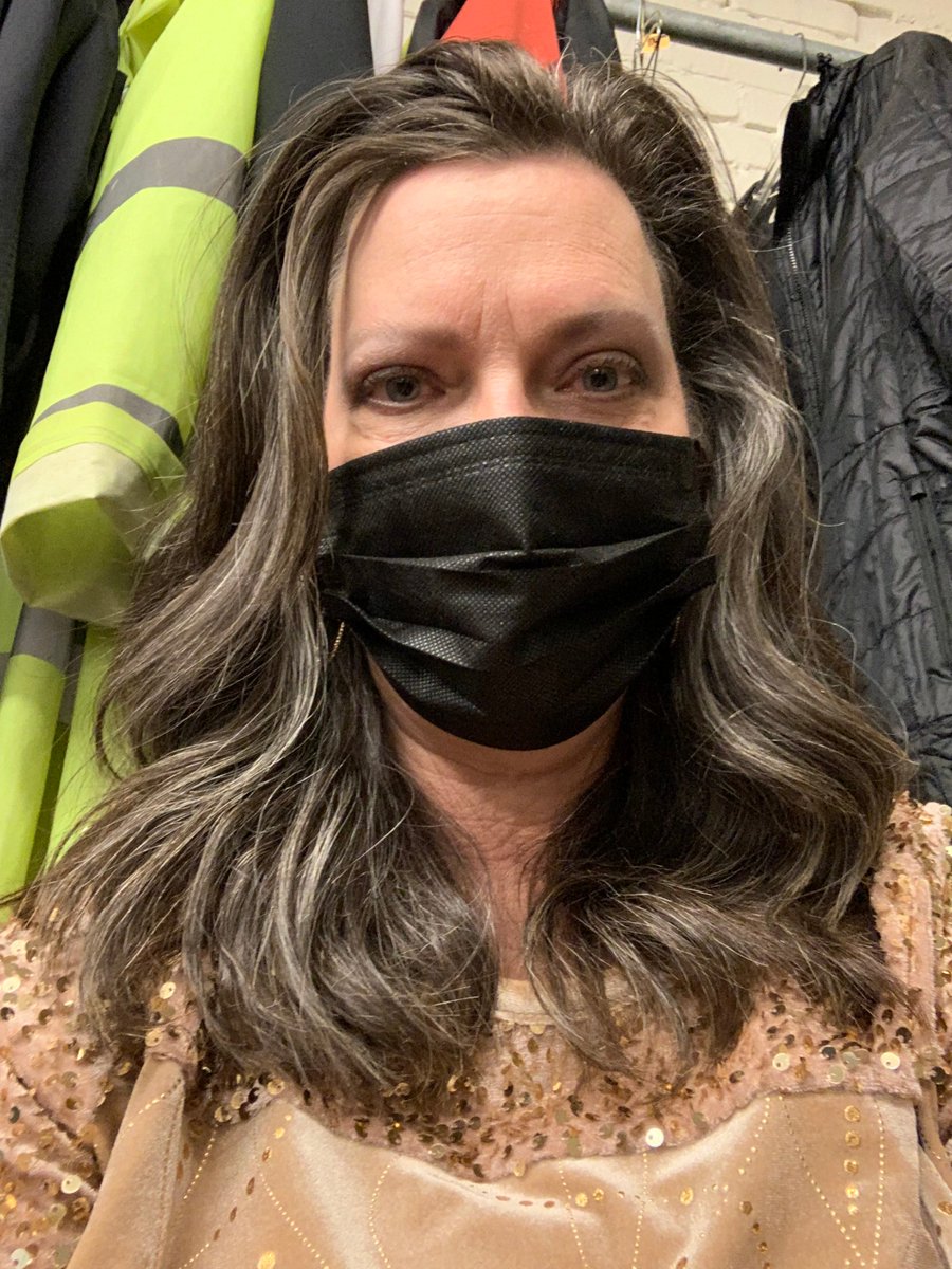 elisa_comer's tweet image. So, a totally non-health question... please leave a reply!

What is something we don't know about you ? Share a picture?

I'll start, I'm a pianist. Last concert was Biltmore House for Christmas.

#CommunityBuilding 
#justforfun 
#Sjogrens
#BrainTumorWarrior
#RheumatoidArthritis